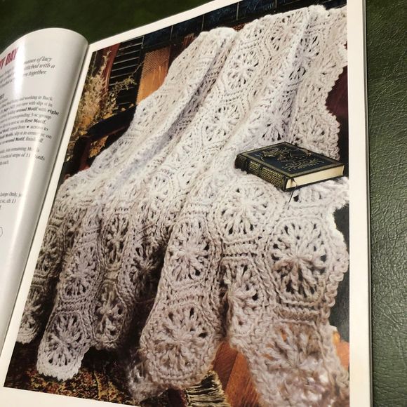A Year of Afghans Book 4 1999; a treasury of Gorgeous afghans w/Instructions - Picture 4 of 11
